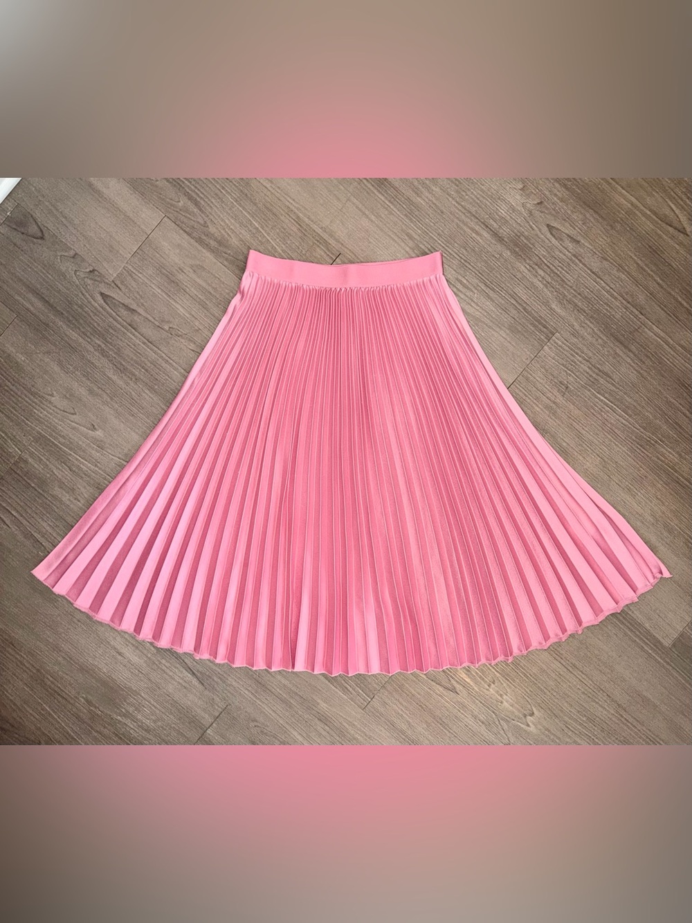 H&M Pastel Pink Pleated Skirt